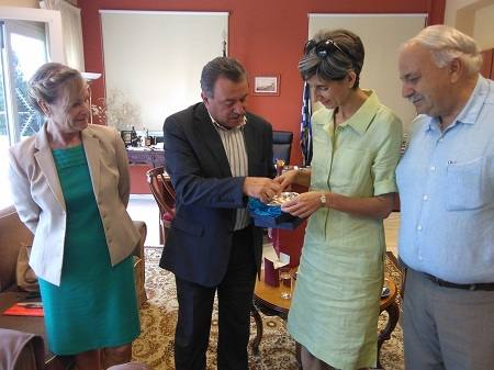 Επενδύσεις και τουρισμός στο επίκεντρο της συνάντησης του Περιφερειάρχη Ιονίων Νήσων με την Πρέσβειρα της Μ. Βρετανίας