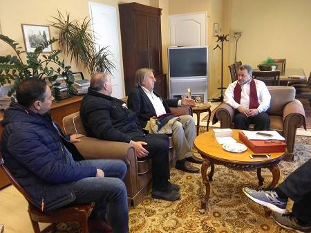 Με τον Πρόεδρο και τη Διοικητική Επιτροπή του Επιμελητηρίου Κέρκυρας συναντήθηκε ο Περιφερειάρχης Θ. Γαλιατσάτος