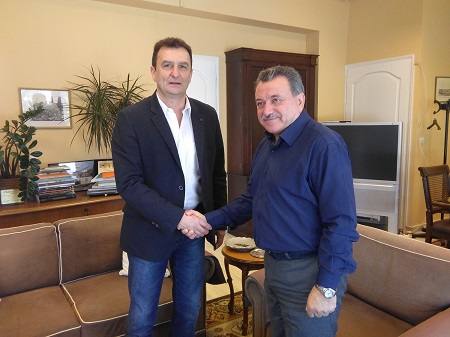 Τον Περιφερειάρχη Ιονίων Νήσων επισκέφθηκε ο υποστράτηγος της ΕΛΑΣ Γ. Τσιρογιάννης για να αποχαιρετίσει μετά την αποστράτευσή του από τη δ/νση των Ιονίων Νήσων