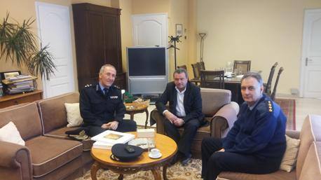 Εθιμοτυπική συνάντηση με το νέο Διοικητή της Πυροσβεστικής Υπηρεσίας Ιονίων Νήσων είχε ο Περιφερειάρχης Ιονίων Νήσων Θεόδωρος Γαλιατσάτος