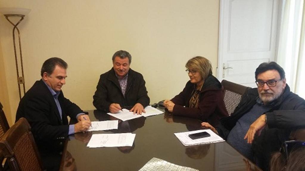 ΥΠΕΓΡΑΦΗ Η ΣΥΜΒΑΣΗ ΚΑΤΑΣΚΕΥΗΣ ΤΟΥ ΕΡΓΟΥ : “ΔΙΑΣΦΑΛΙΣΗ ΚΥΚΛΟΦΟΡΙΑΚΗΣ ΙΚΑΝΟΤΗΤΑΣ ΕΘΝΙΚΗΣ ΟΔΟΥ ΚΕΡΚΥΡΑΣ -ΠΑΛΑΙΟΚΑΣΤΡΙΤΣΑΣ ΑΠΟ Χ.Θ. 0+000 ΕΩΣ Χ.Θ. 9+100”, ΑΠΟ ΠΕΡΙΟΧΗ «ΑΛΥΚΕΣ» ΜΕΧΡΙ ΚΑΙ ΤΗΝ «ΠΛΑΤΥΤΕΡΑ», ΠΡΟΥΠΟΛΟΓΙΣΜΟΥ 2.119.452,80 ΕΥΡΩ