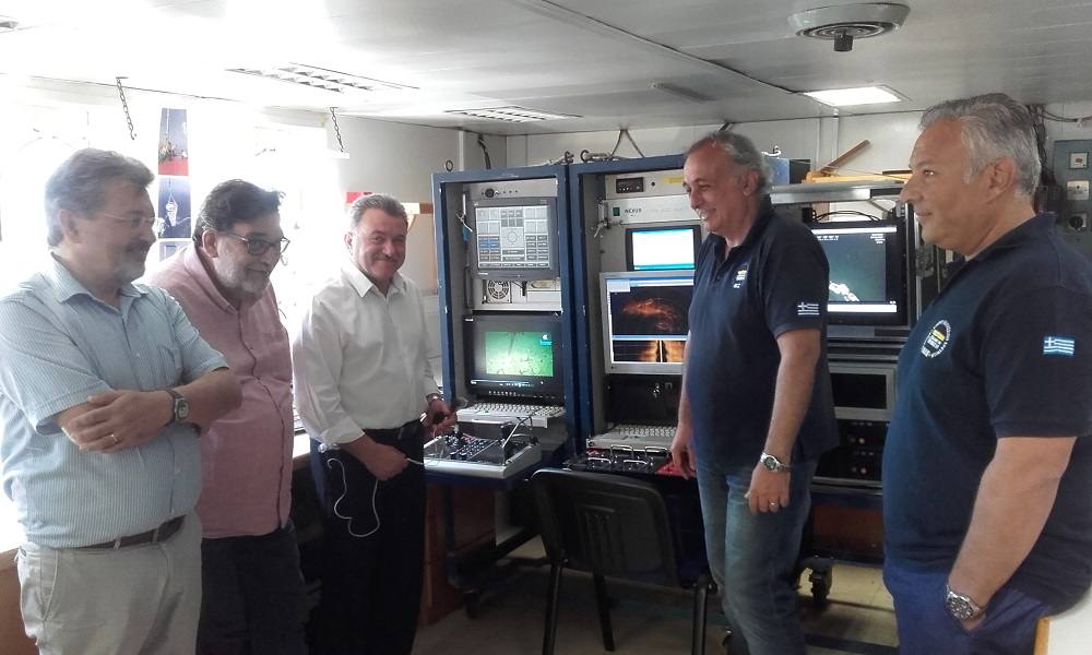 Στο ωκεανογραφικό σκάφος «ΑΙΓΑΙΟ» ξεναγήθηκε ο Περιφερειάρχης Ιονίων Νήσων
