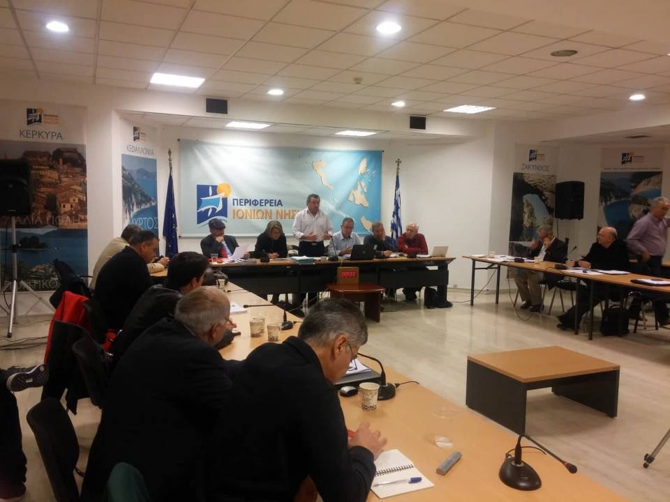 Ψήφισμα Περιφερειακού Συμβουλίου  για την εύρυθμη λειτουργία του ΕΚΑΒ Κέρκυρας . ΕΚΑΒ Ιονίων Νήσων ζητά το Περιφερειακό Συμβούλιο