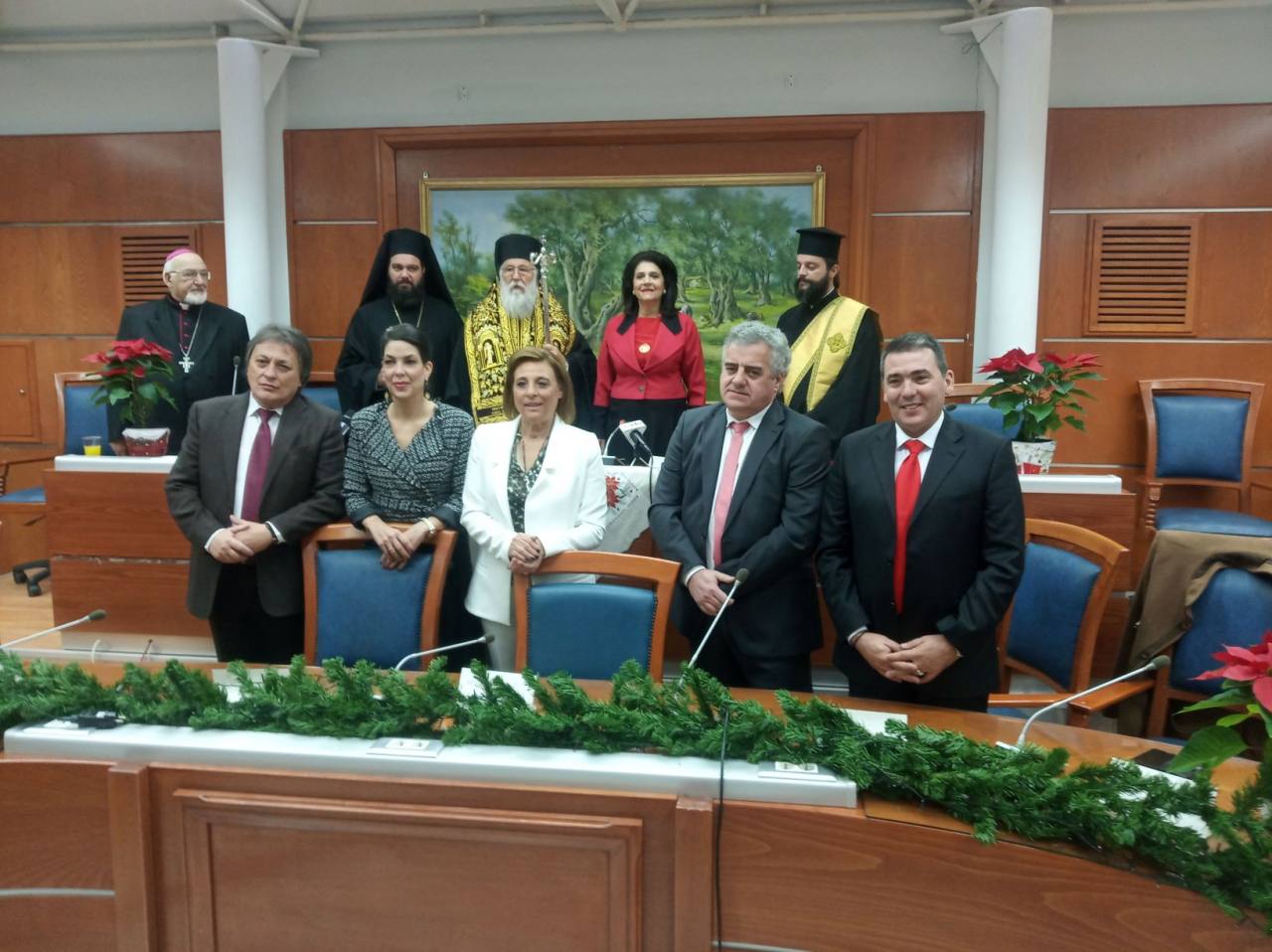 Μέσα σε πανηγυρικό κλίμα πραγματοποιήθηκε η ετήσια εκδήλωση για την κοπή της πρωτοχρονιάτικης πίτας της Περιφέρειας Ιονίων Νήσων