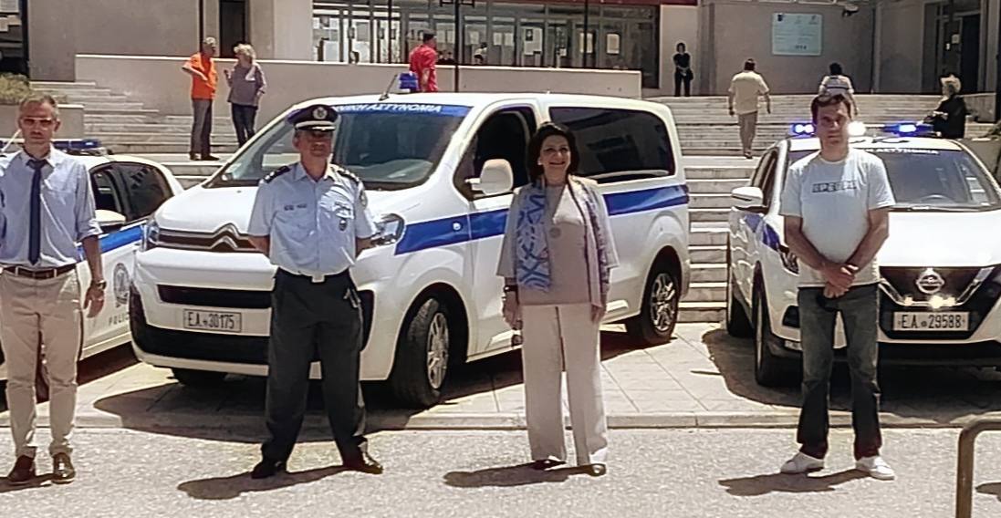 Με εννέα νέα περιπολικά και εξοπλισμό υποστηρίζει τη λειτουργία της Αστυνομικής Διεύθυνσης Λευκάδας η Περιφέρεια Ιονίων Νήσων