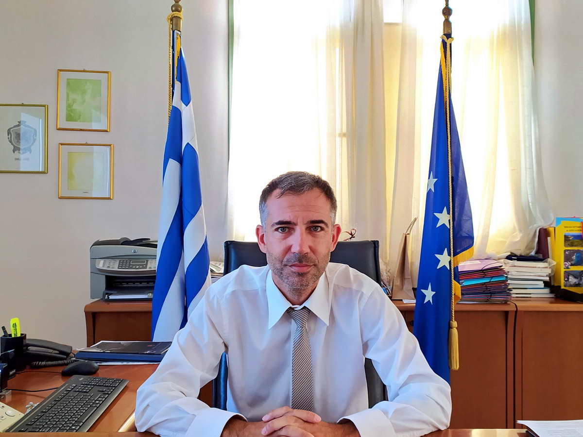 Ανδρέας Κτενάς: “Ας μην ενοχλείται ο κ. Γαλιατσάτος από τα έργα, θα έρθουν και άλλα”  ||  Απάντηση του Αντιπεριφερειάρχη Λευκάδας στον πρώην Περιφερειάρχη  για την επίσκεψη της Υπουργού Πολιτισμού στη Λευκάδα