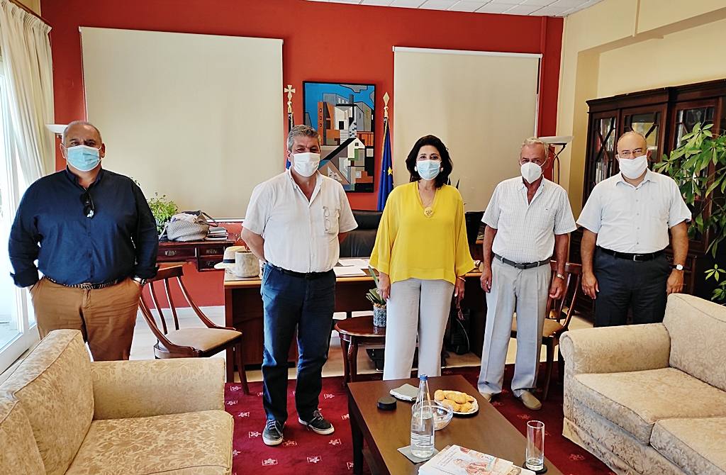 Περιφέρεια Ιονίων Νήσων: Στην τελική ευθεία  η ανάληψη των αρμοδιοτήτων του νέου περιφερειακού ΦΟΔΣΑ  Συνάντηση με κατοίκους του Τεμπλονίου