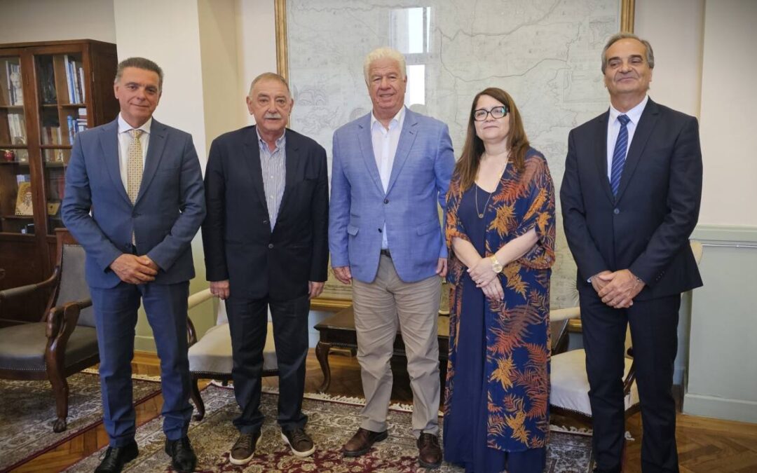 Υπεγράφη η Επιχειρησιακή Συμφωνία για το Πρόγραμμα «ΙΟΝΙΑ ΝΗΣΙΑ 2021-27» από τον Περιφερειάρχη, Γιάννη Τρεπεκλή και τον Πρόεδρο της Διαχειριστικής Ευρωπαϊκών Προγραμμάτων, εκπροσώπου του Ε.Φ.Ε.Π.Α.Ε.