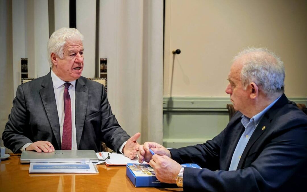 Συνάντηση εργασίας του Περιφερειάρχη Ιονίων Νήσων, Γιάννη Τρεπεκλή, με τον Πρόεδρο του ΟΑΣΠ, καθηγητή Ευθύμη Λέκκα