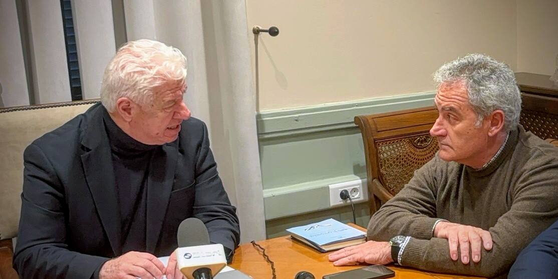 ΣΥΝΑΝΤΗΣΗ ΠΕΡΙΦΕΡΕΙΑΡΧΗ ΜΕ ΔΗΜΑΡΧΟ ΠΑΞΩΝ (2)